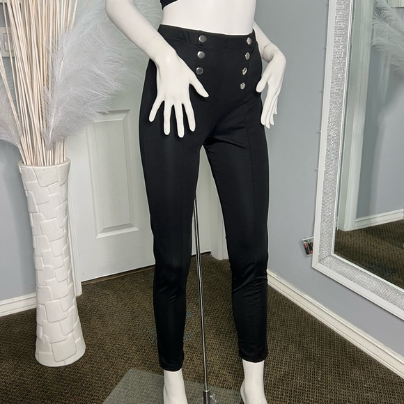 Faux Button Leggings - Picture 1 of 5